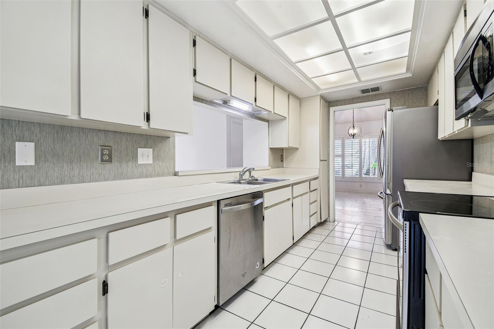 THE PADDOCKS PH II - Residential