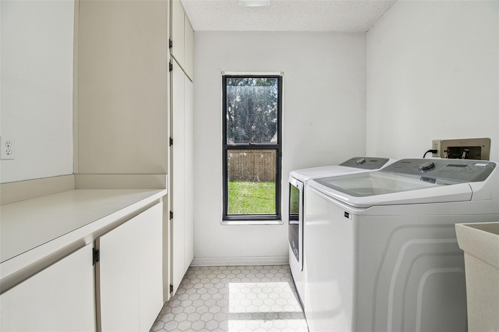 THE PADDOCKS PH II - Residential