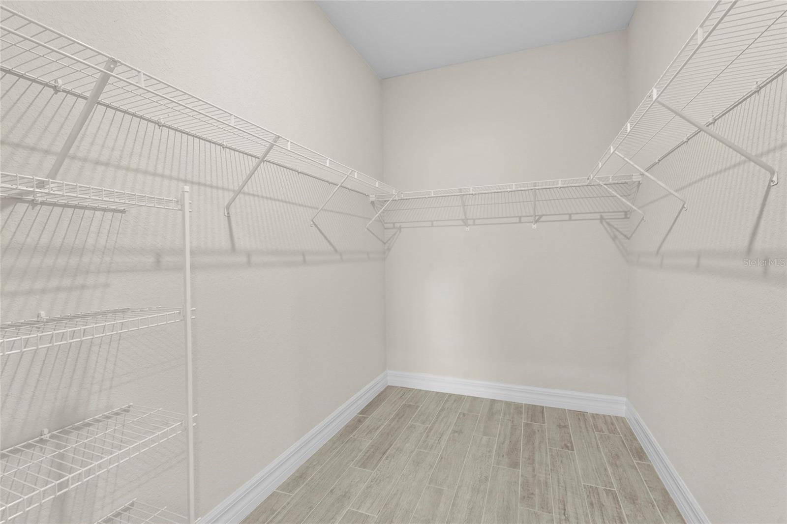 HAMMOCKS/WEST PORT PH 11 - Residential