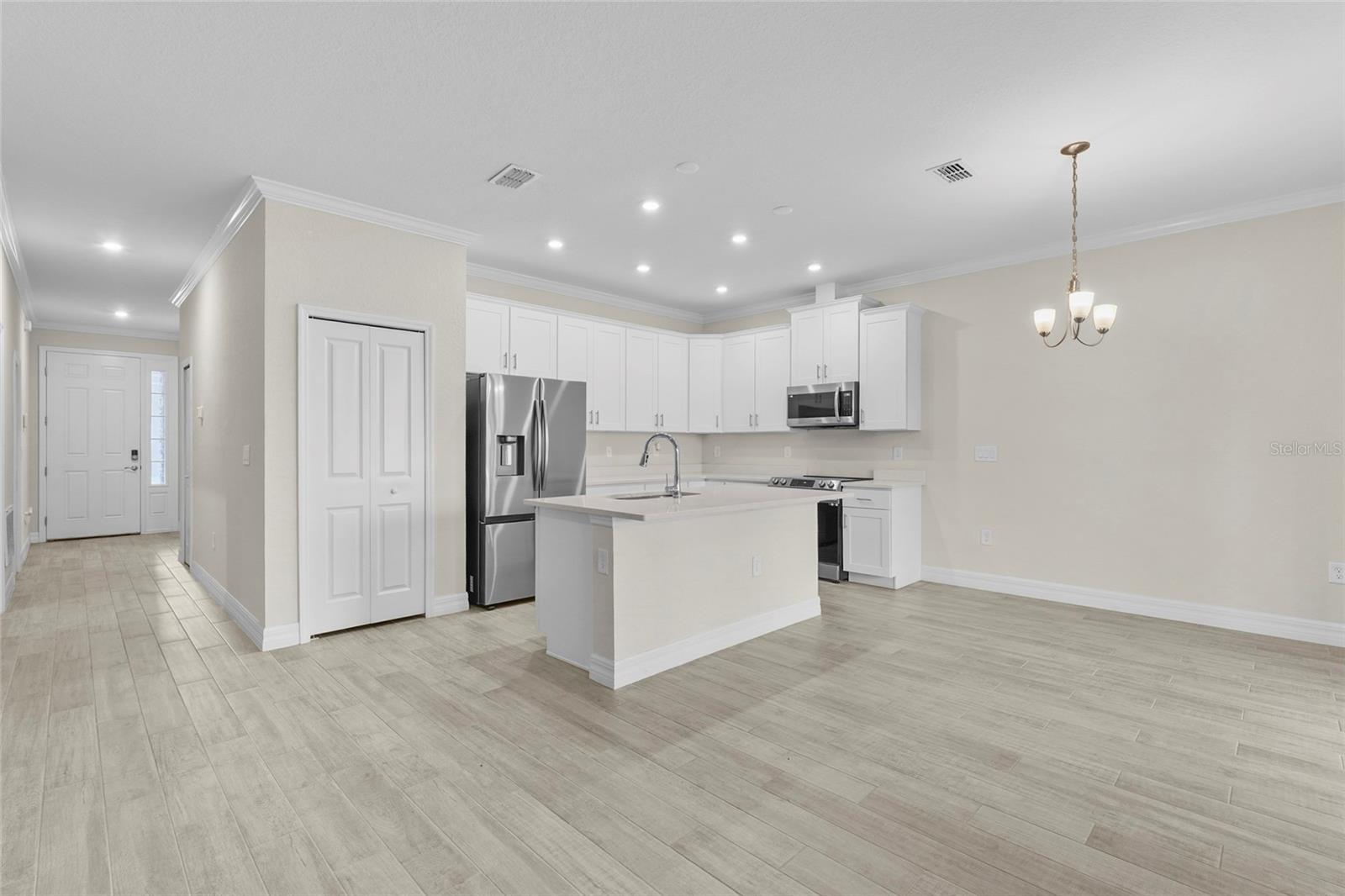 HAMMOCKS/WEST PORT PH 11 - Residential