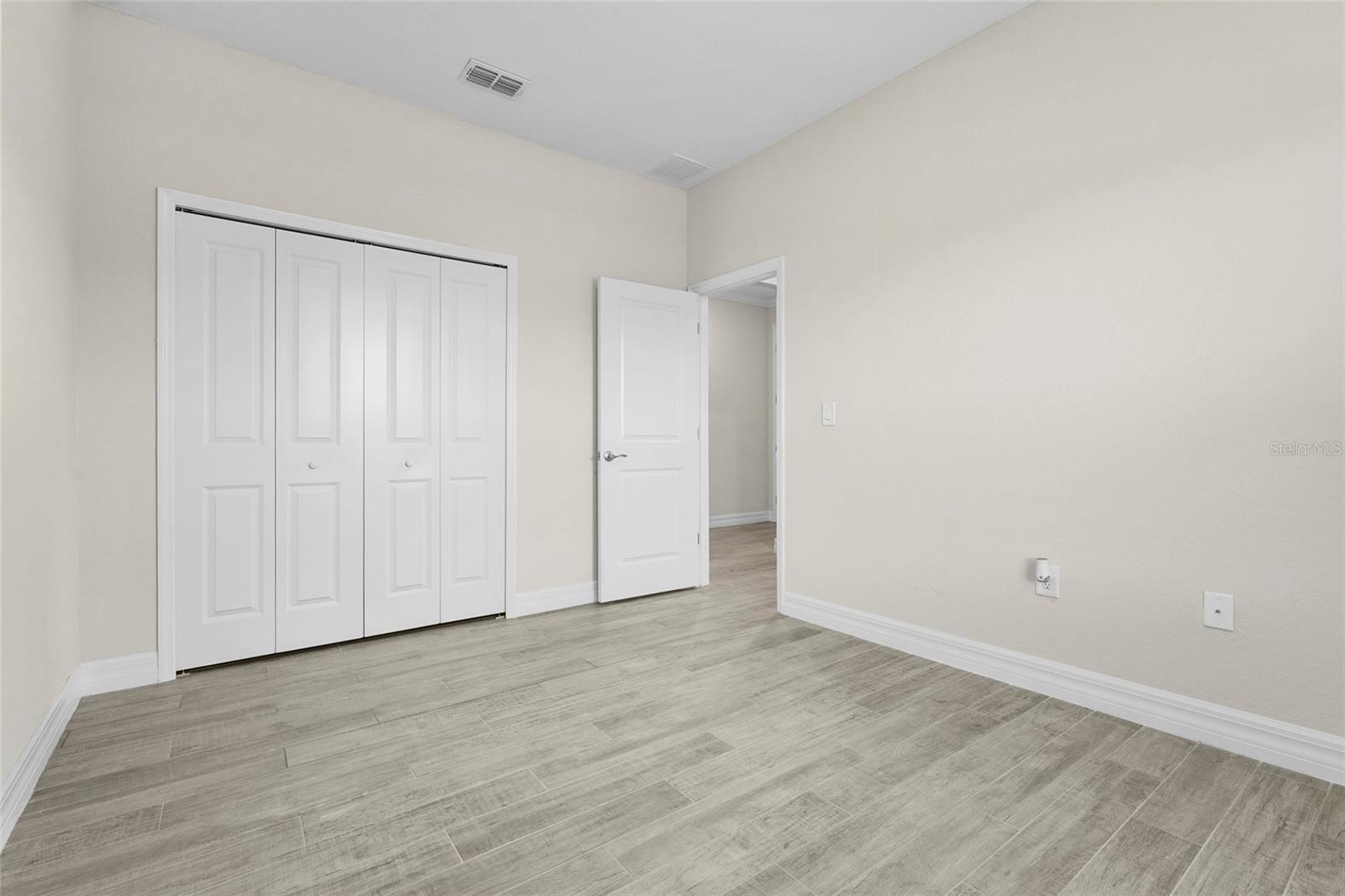 HAMMOCKS/WEST PORT PH 11 - Residential