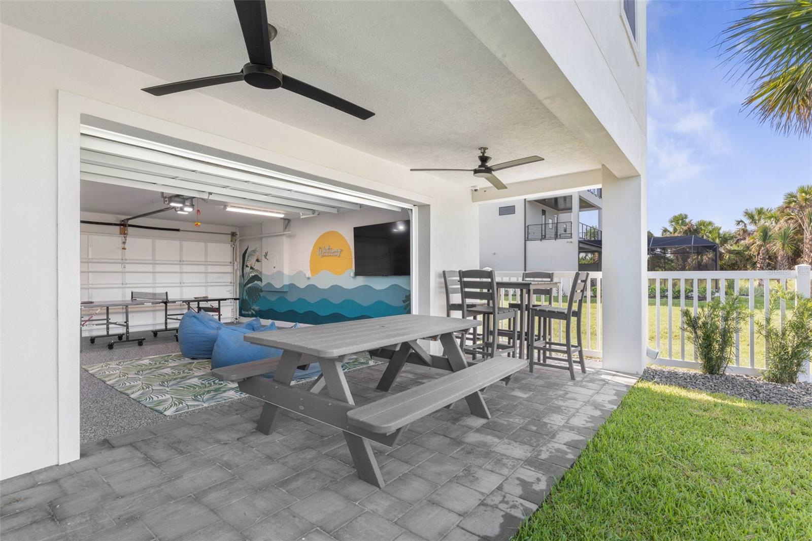 HAMMOCK MOORINGS NORTH - Residential