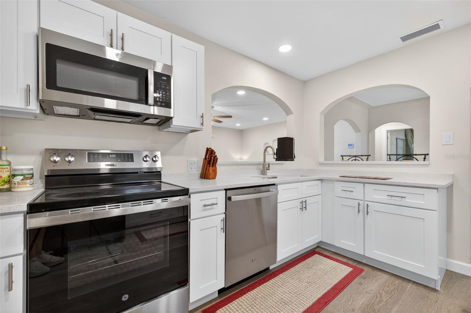 KENILWORTH - Residential Lease