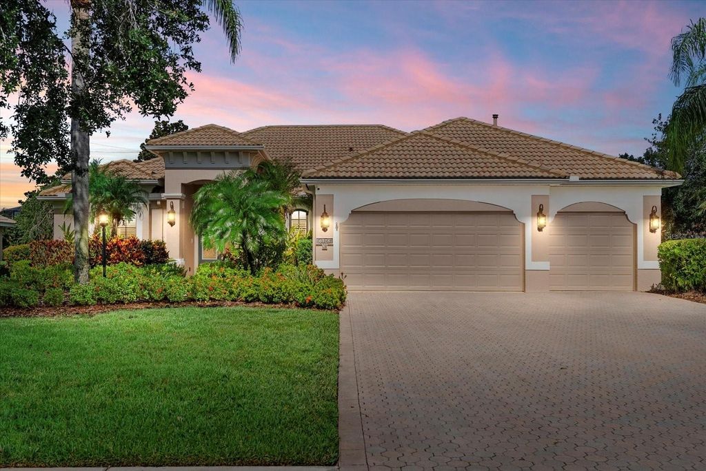 Photo of 6528 Coopers Hawk Court, Lakewood Ranch, FL 34202 (MLS # A4654806)