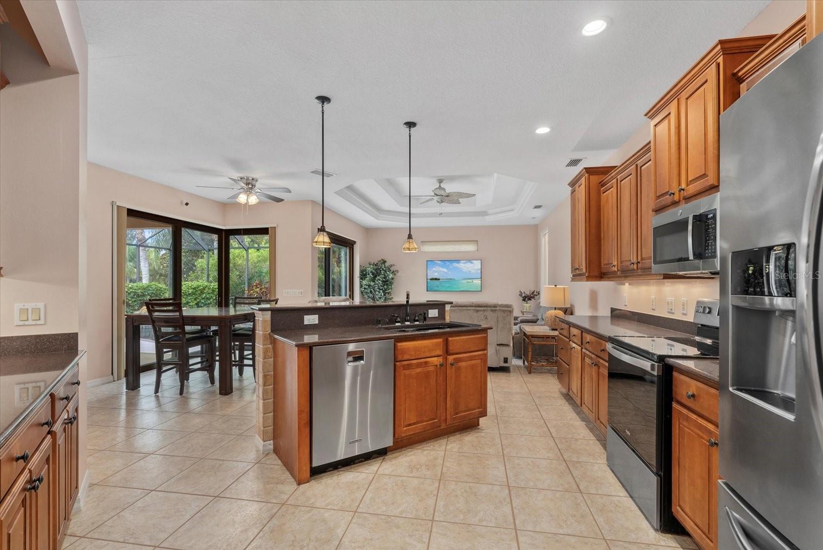 6528 COOPERS HAWK COURT