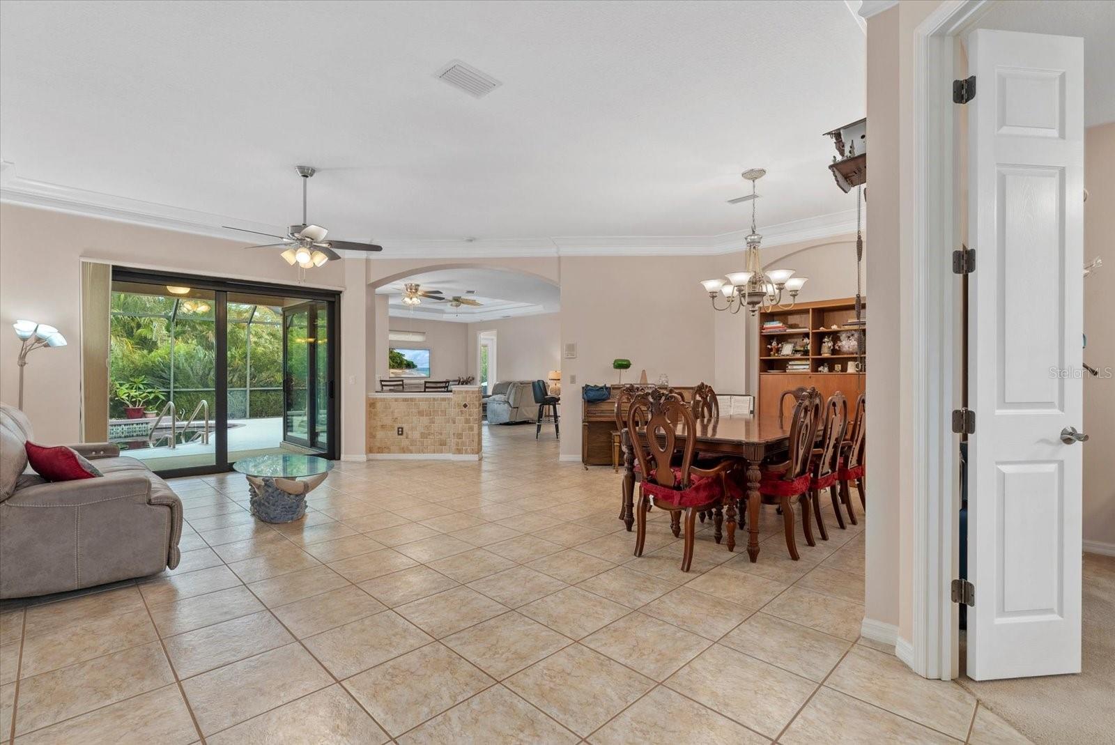 6528 COOPERS HAWK COURT