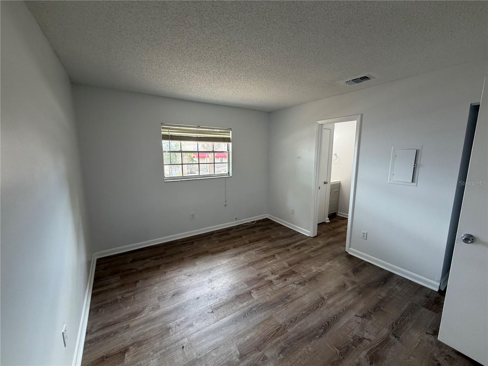 FAIR OAKS SOUTH TWO A CONDOMIN - Residential Lease