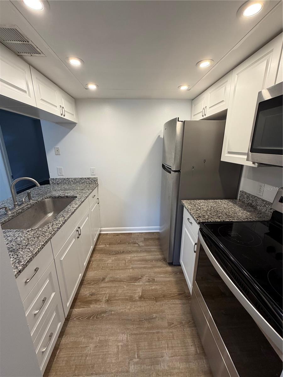 FAIR OAKS SOUTH TWO A CONDOMIN - Residential Lease