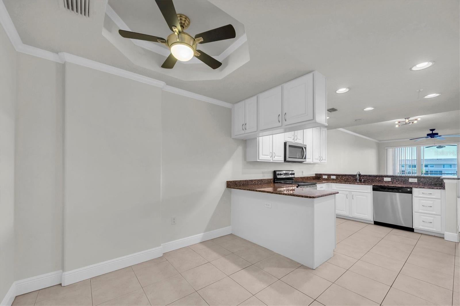 SEMINOLE ISLE CONDO - Residential