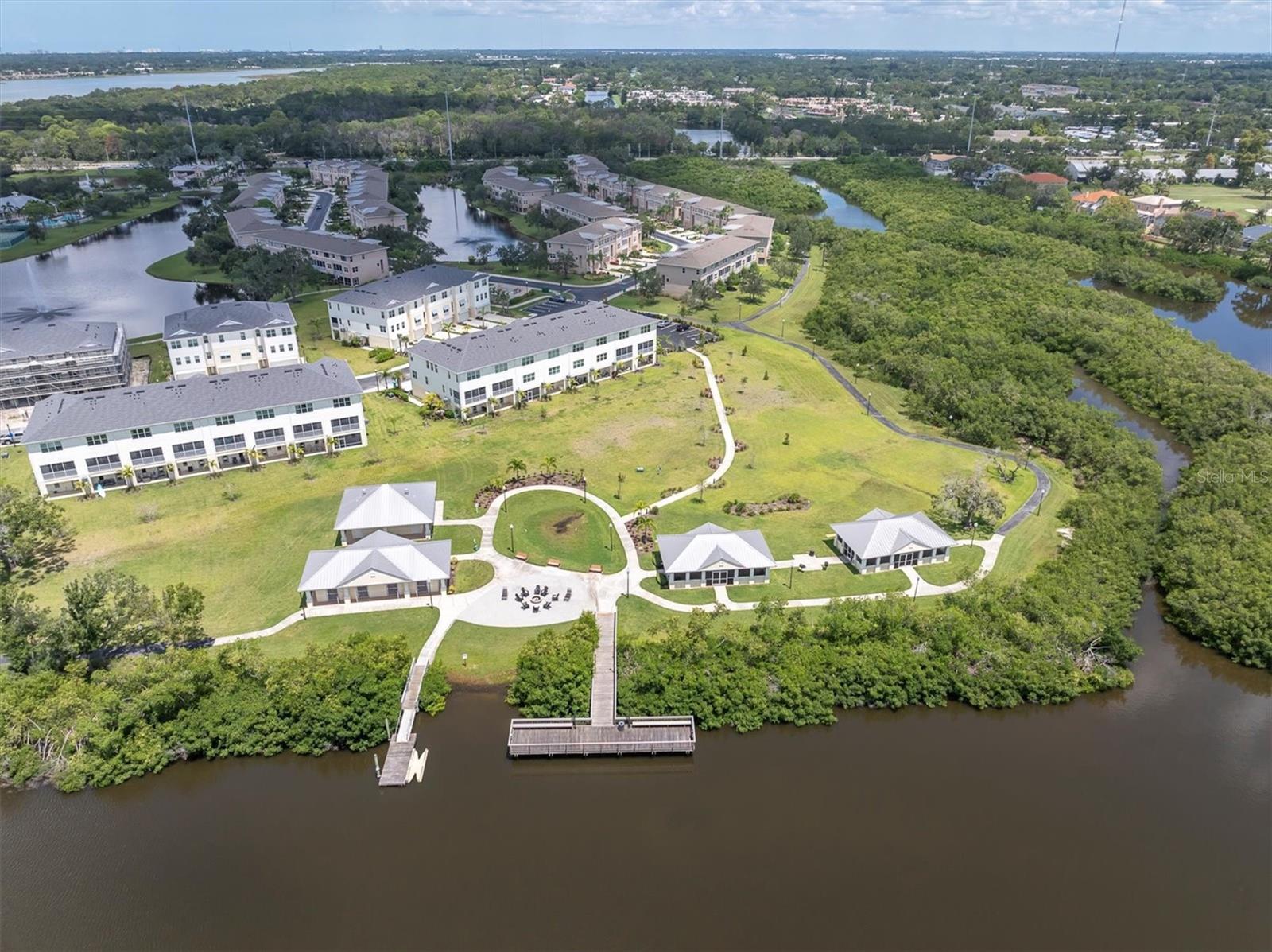 SEMINOLE ISLE CONDO - Residential