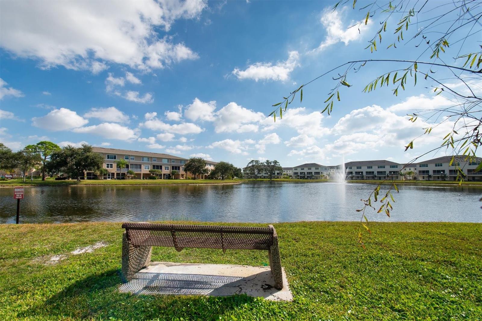 SEMINOLE ISLE CONDO - Residential