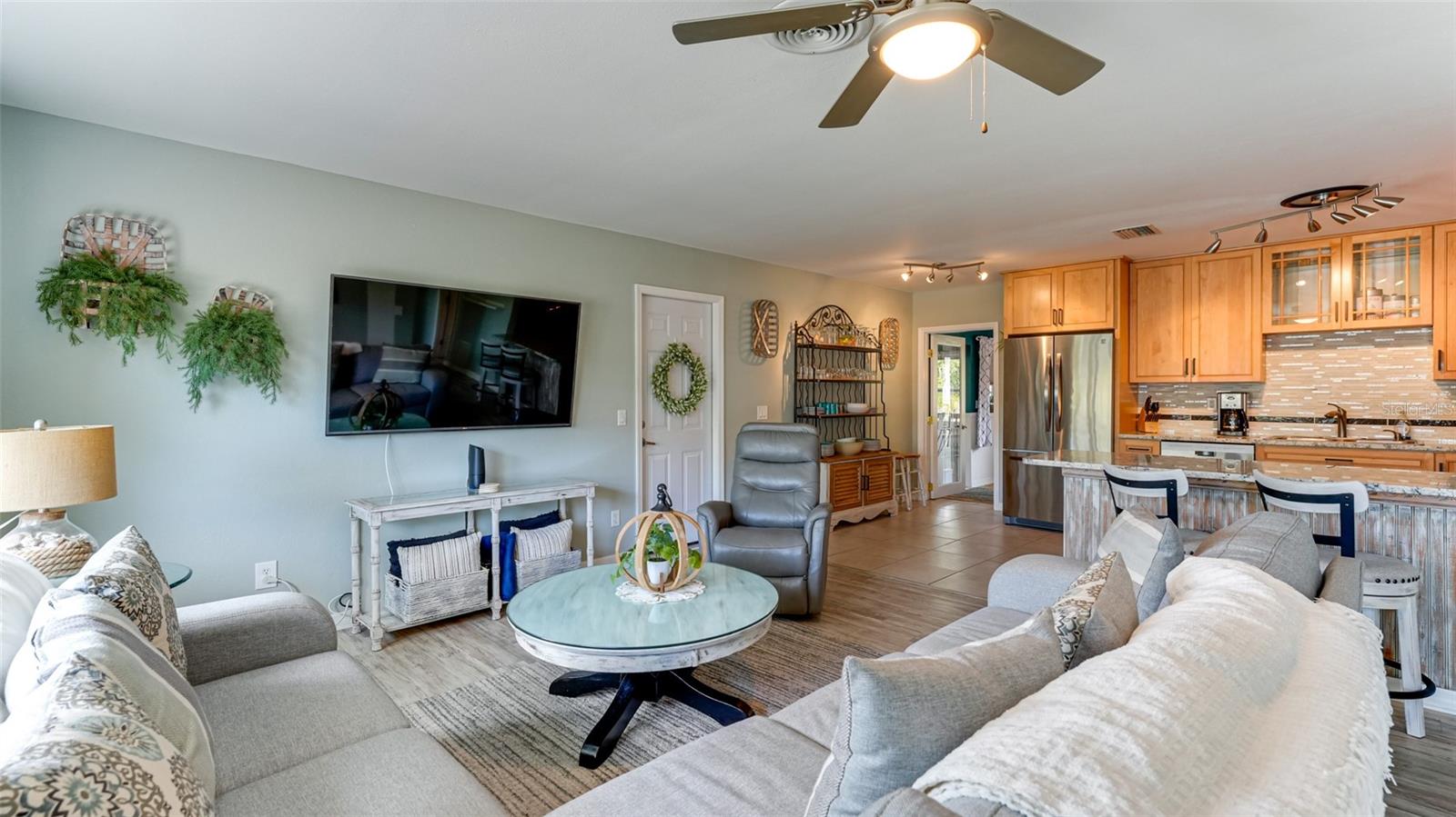 ACREAGE - Residential Lease