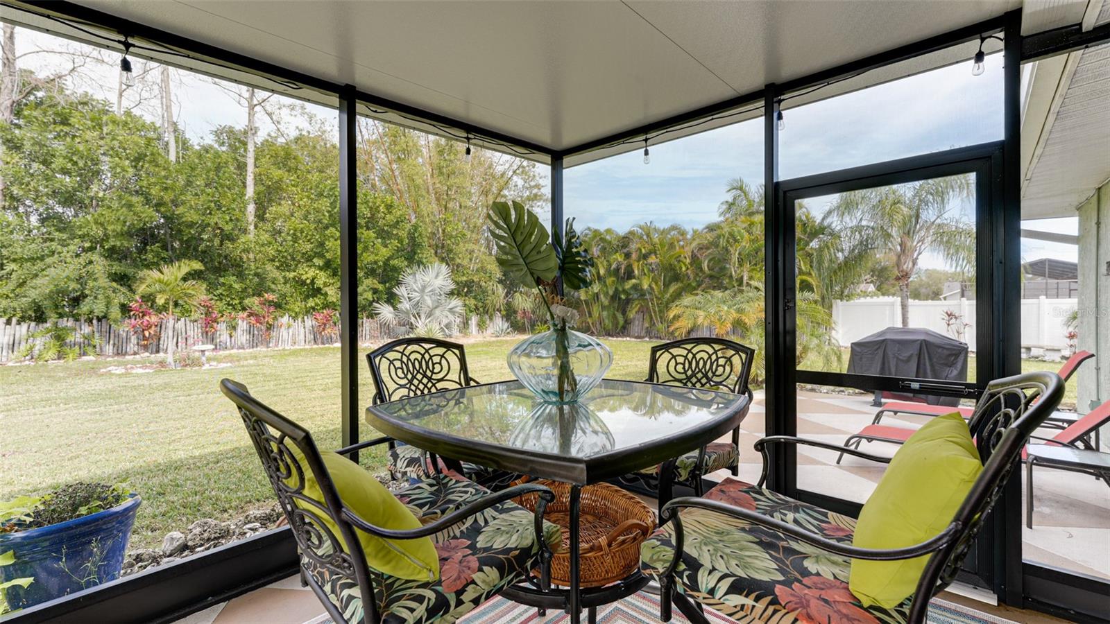 ACREAGE - Residential Lease