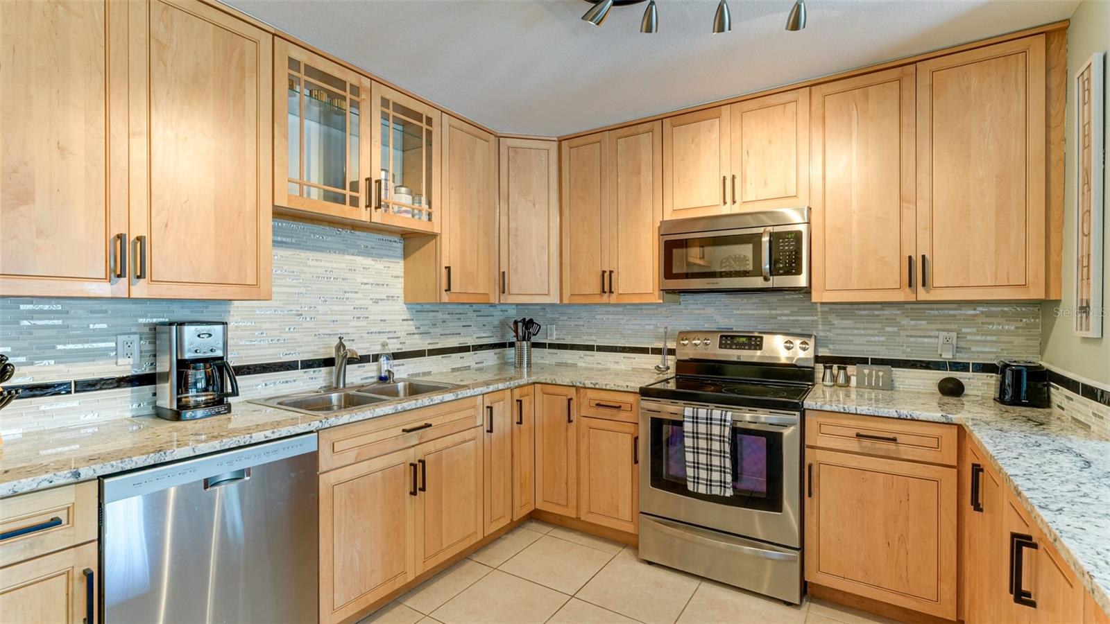 ACREAGE - Residential Lease