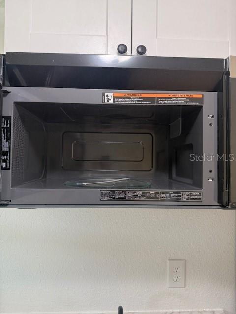 DREW PARK RE OF - Residential Lease