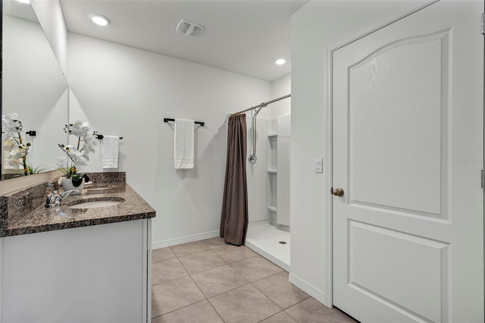 BRIDLE PATH - Residential