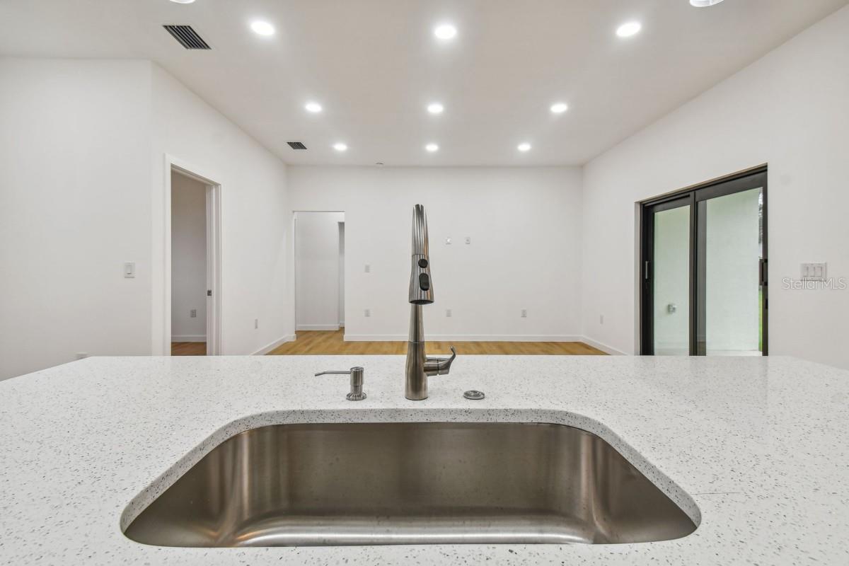 PORT CHARLOTTE SEC 032 - Residential Lease