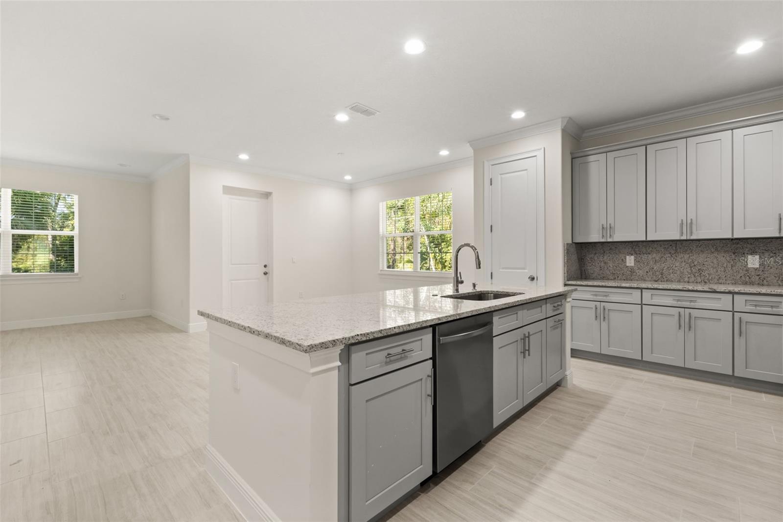 BELLEVIEW HEIGHTS ESTATE - Residential