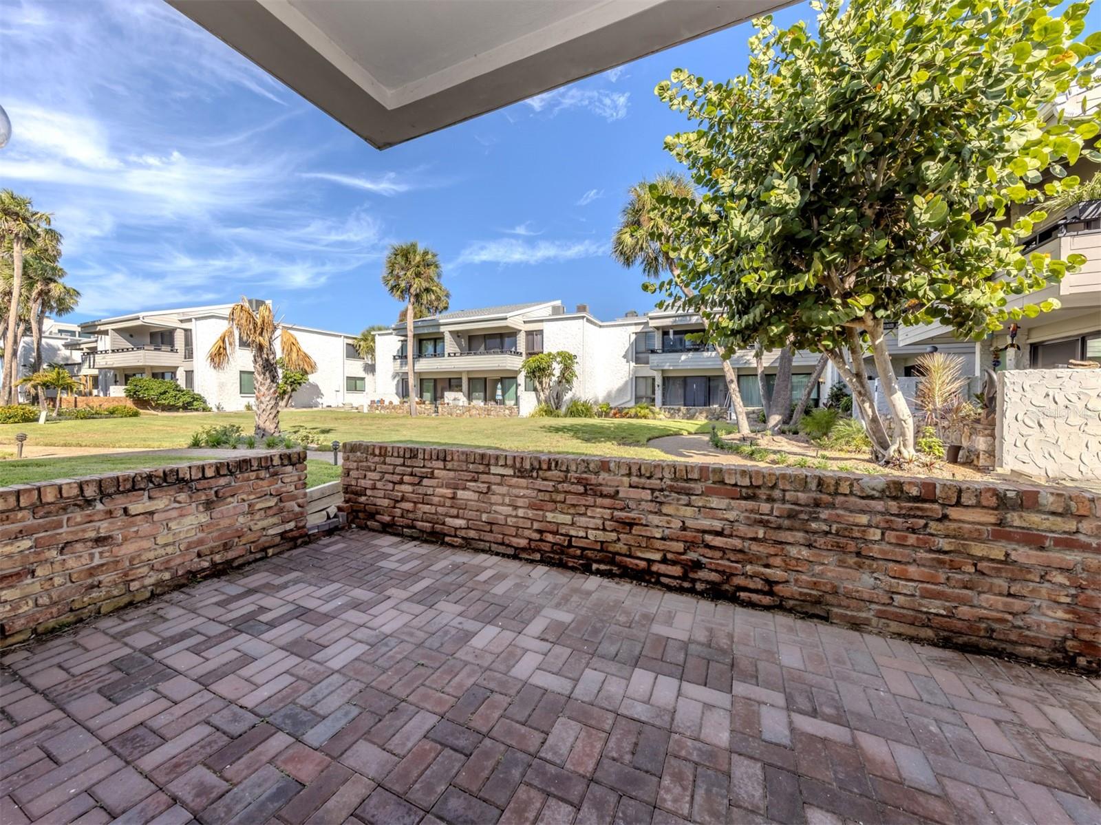 BAHIA VISTA GULF - Residential