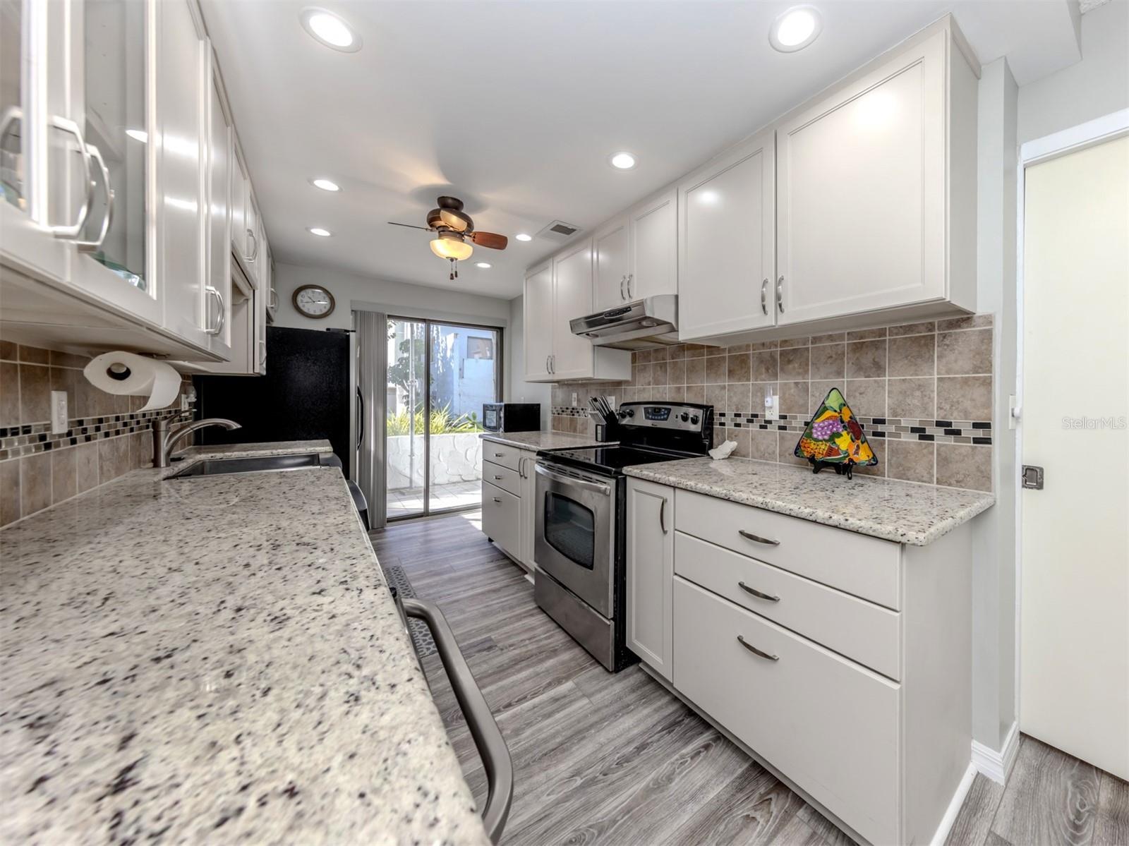 BAHIA VISTA GULF - Residential