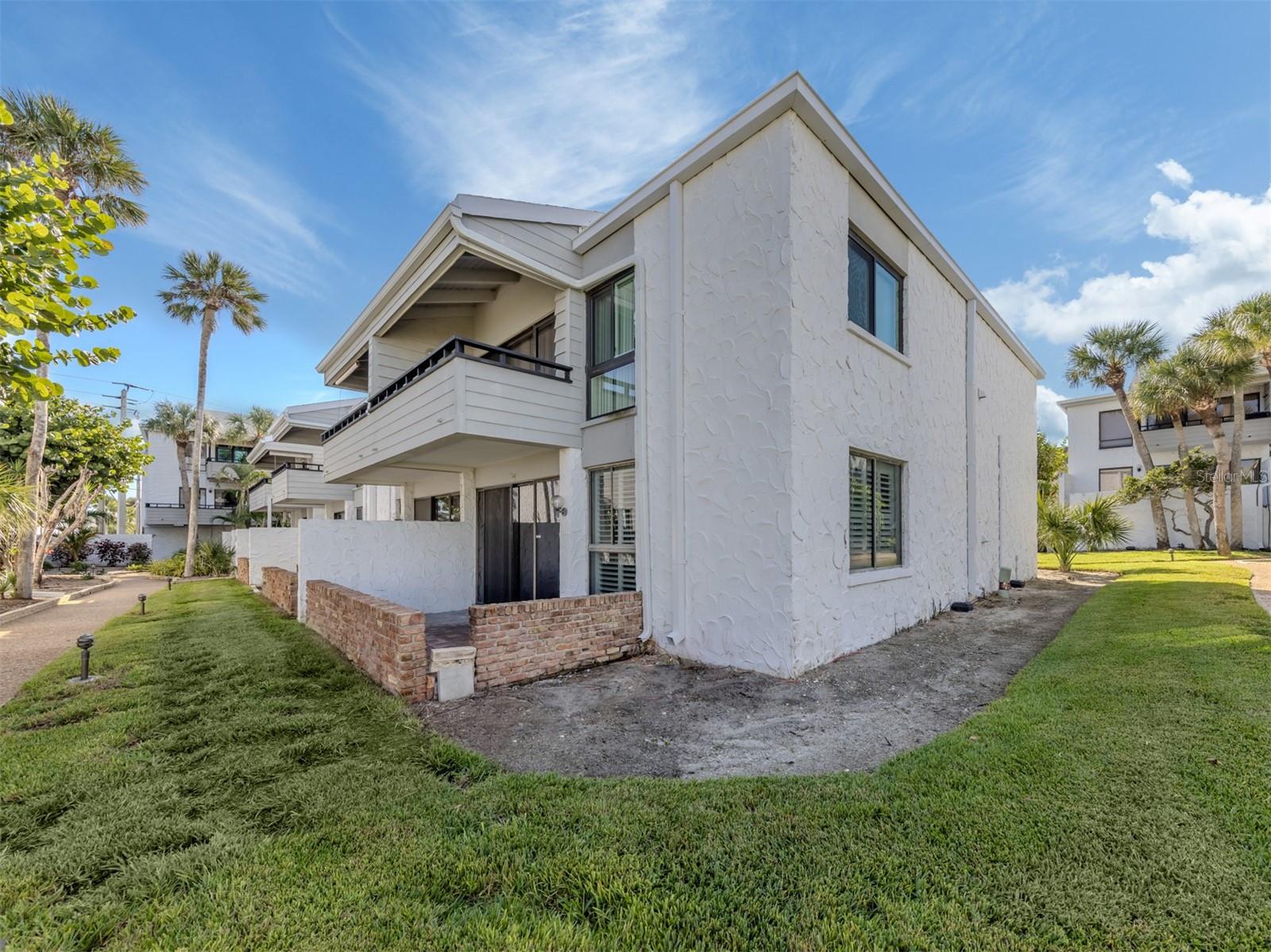 BAHIA VISTA GULF - Residential