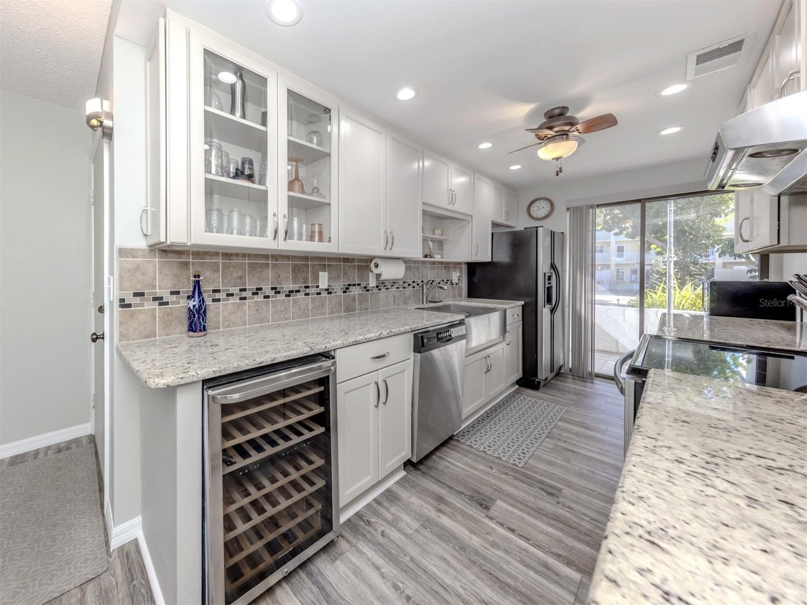 BAHIA VISTA GULF - Residential