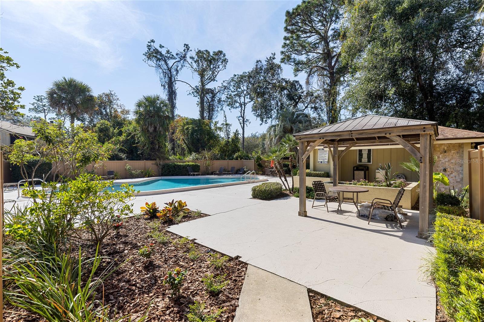 WEKIVA FAIRWAY TOWNHOMES - Residential