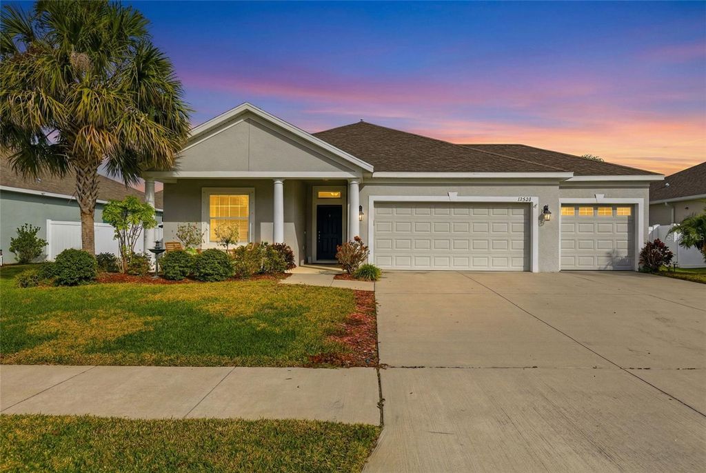 Photo of 12424 Brick Cobblestone Drive, Riverview, FL 33579 (MLS # TB8464953)