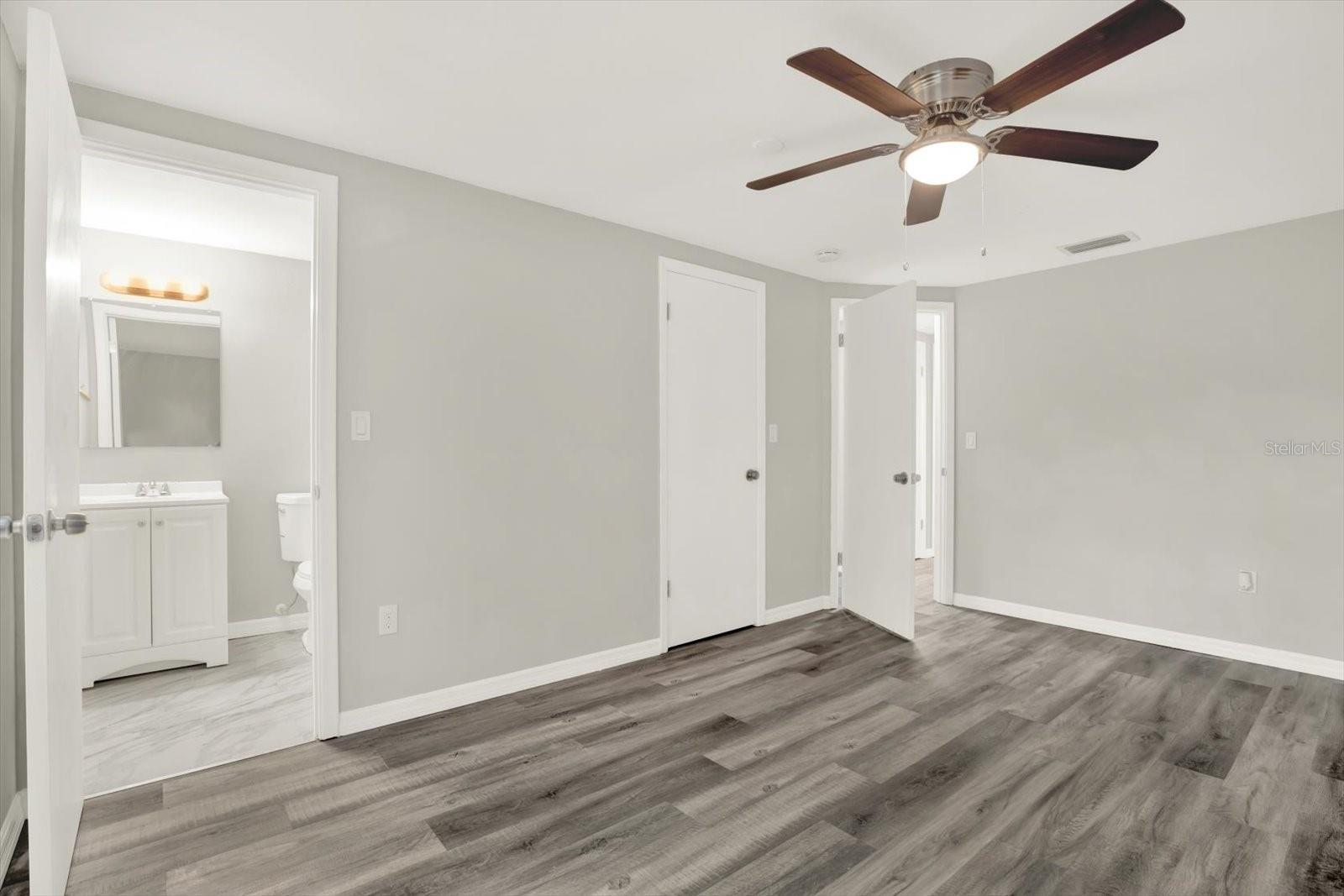 BEACON SQUARE - Residential