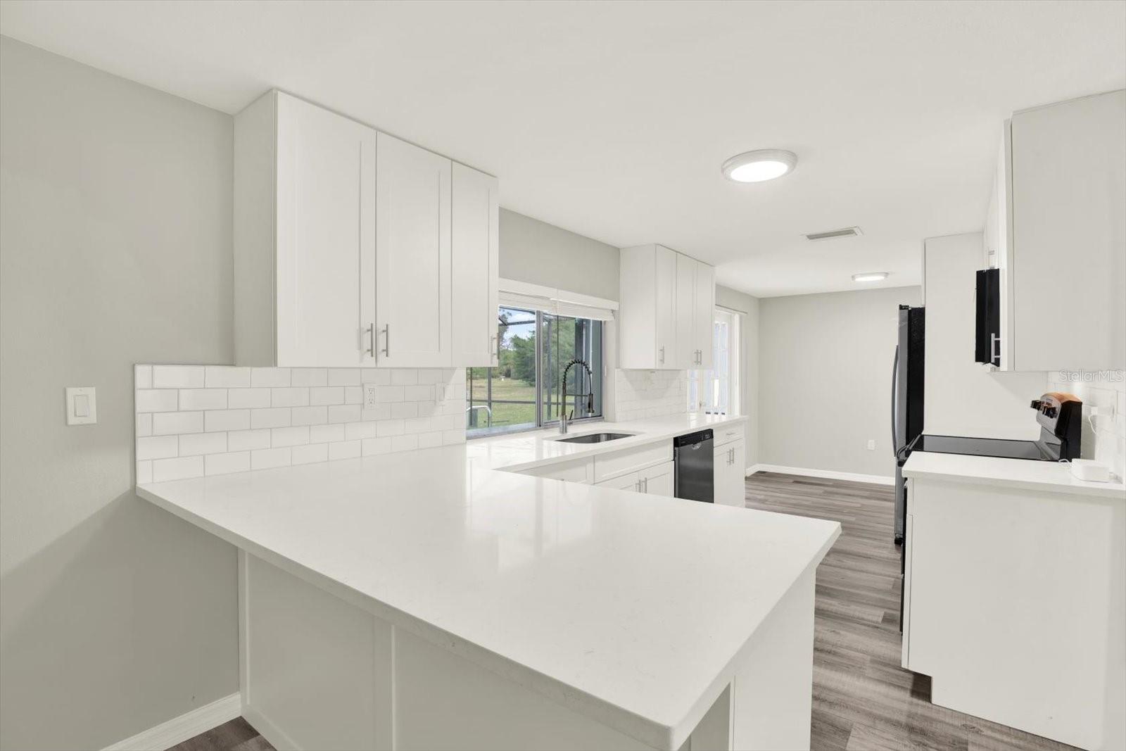 BEACON SQUARE - Residential