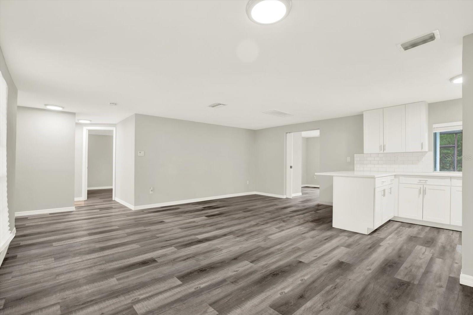 BEACON SQUARE - Residential