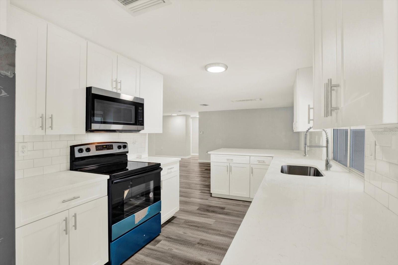 BEACON SQUARE - Residential