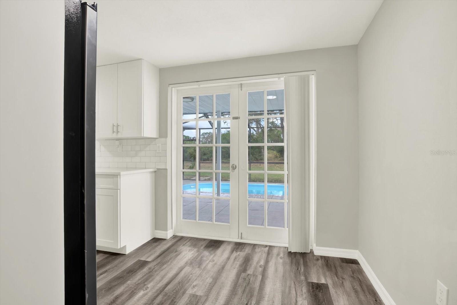 BEACON SQUARE - Residential