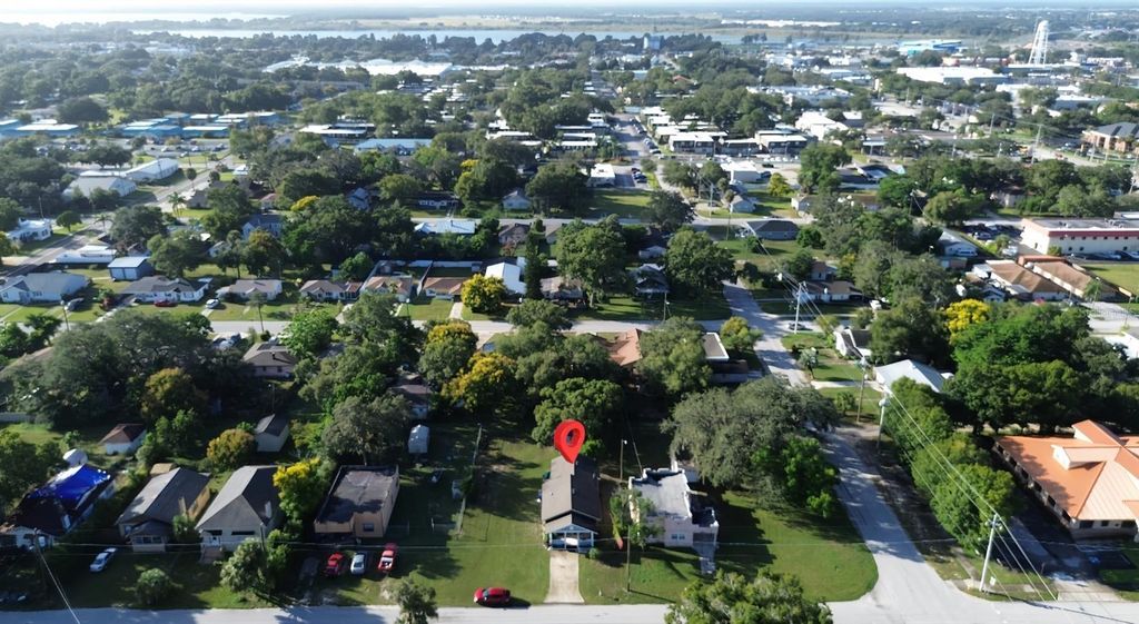 Photo of 212 Avenue H SE, Winter Haven, FL 33880 (MLS # S5136271)