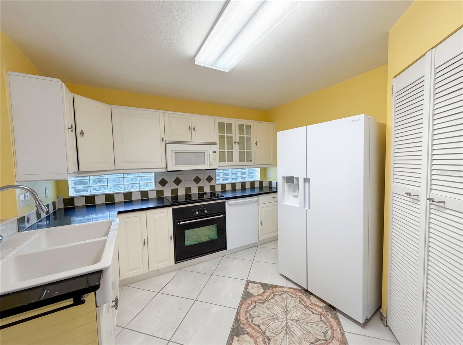 OAK RUN HILLSIDE - Residential