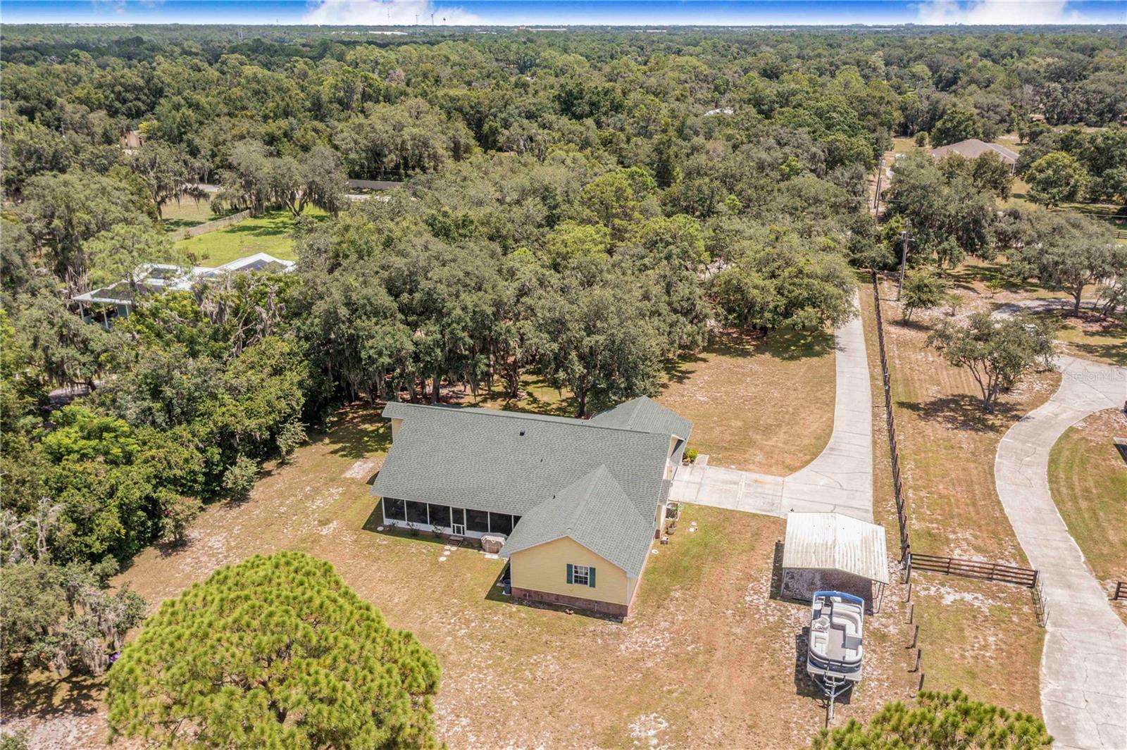 23 OAKWOOD RD