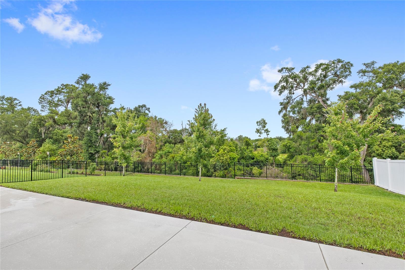 5352 RED CORAL CIRCLE