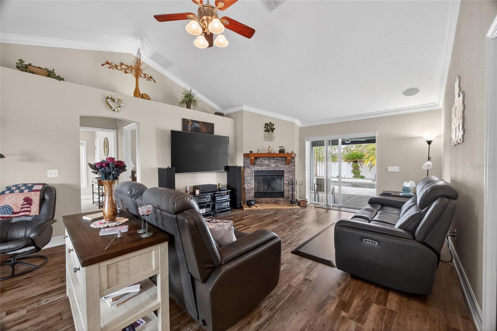 FOXBOROUGH FARMS - Residential