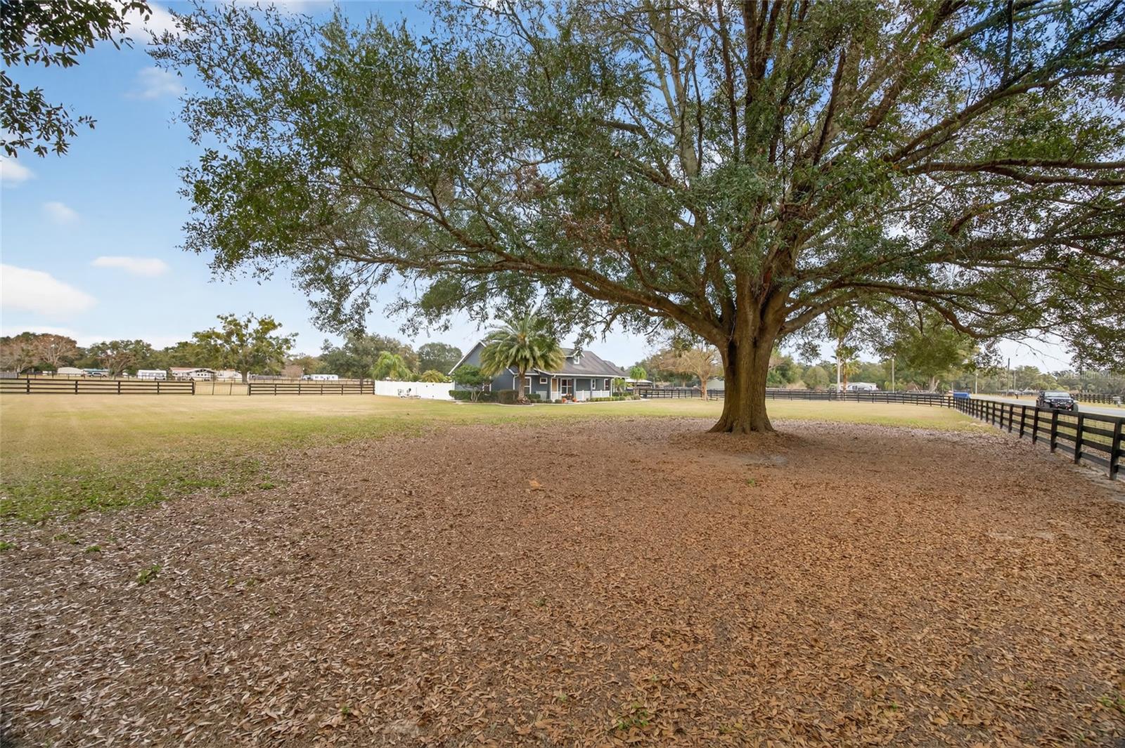 FOXBOROUGH FARMS - Residential