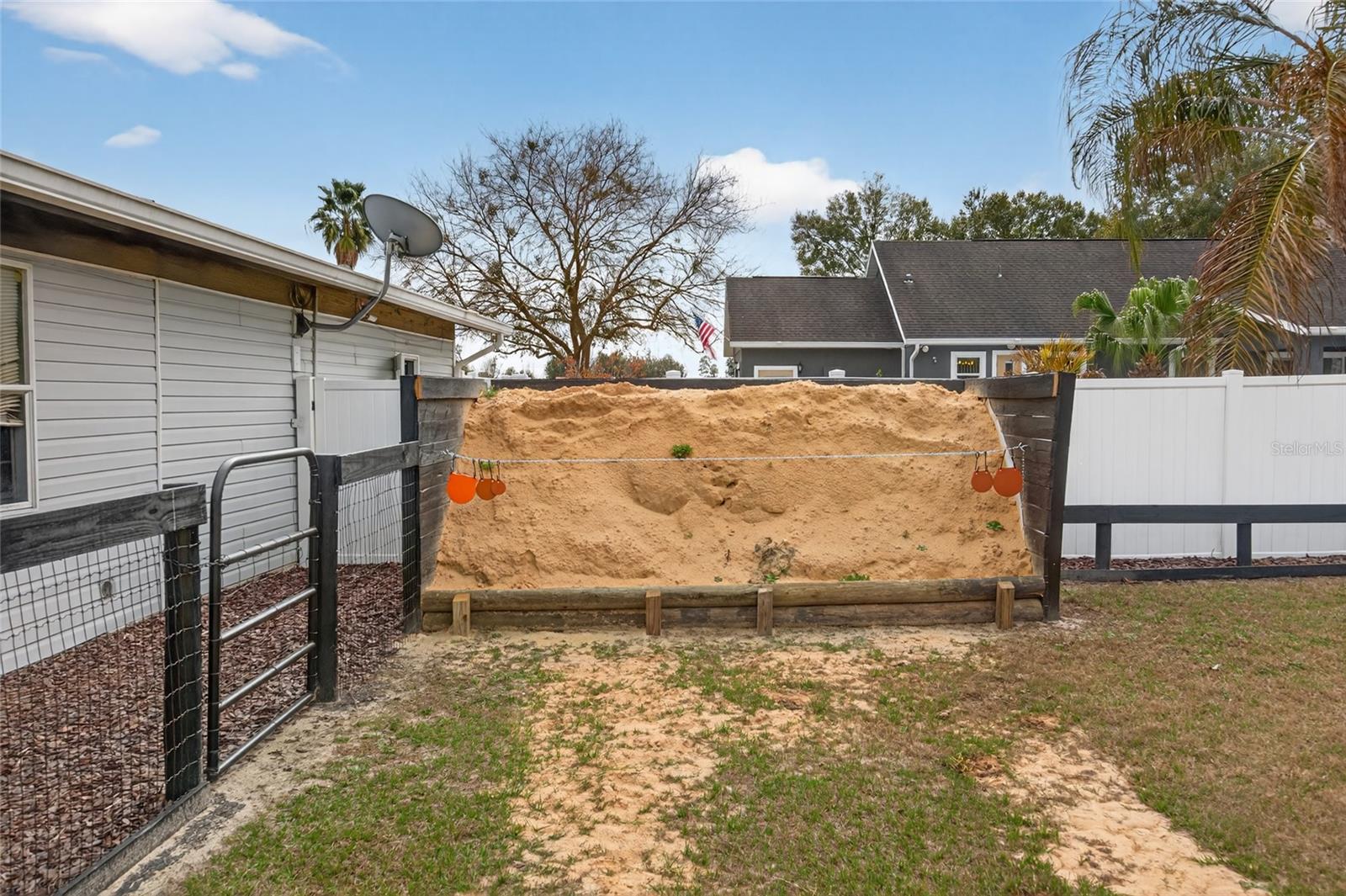 FOXBOROUGH FARMS - Residential