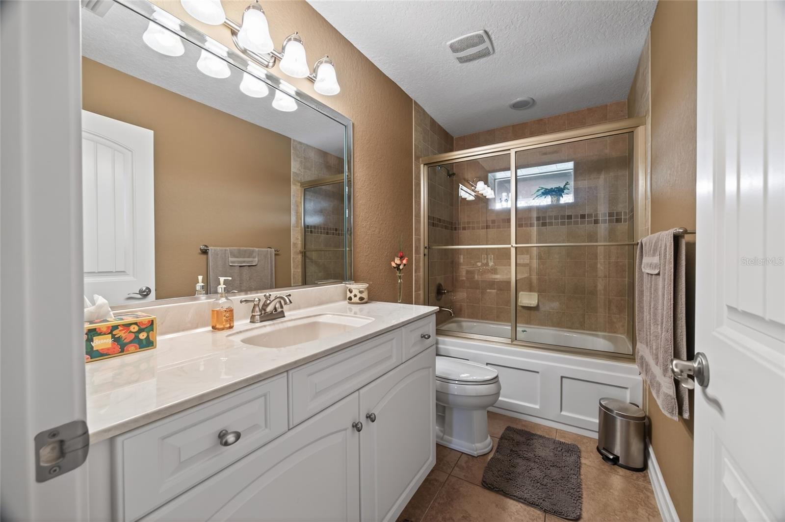 FOXBOROUGH FARMS - Residential