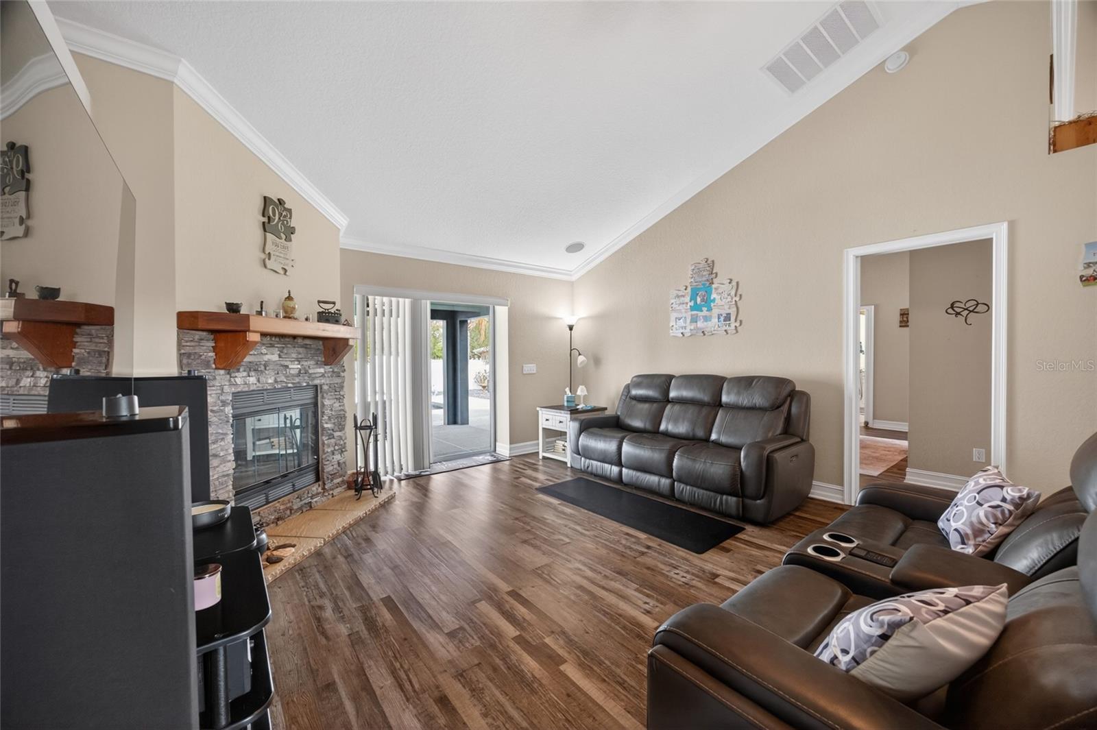 FOXBOROUGH FARMS - Residential