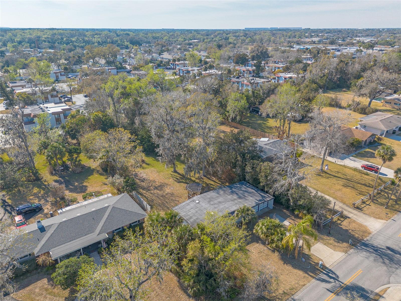 PALM GROVE - Residential