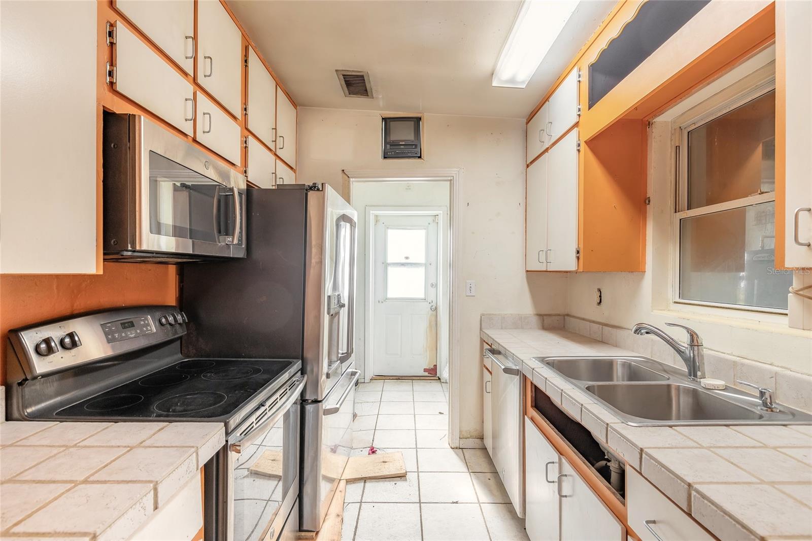 PALM GROVE - Residential