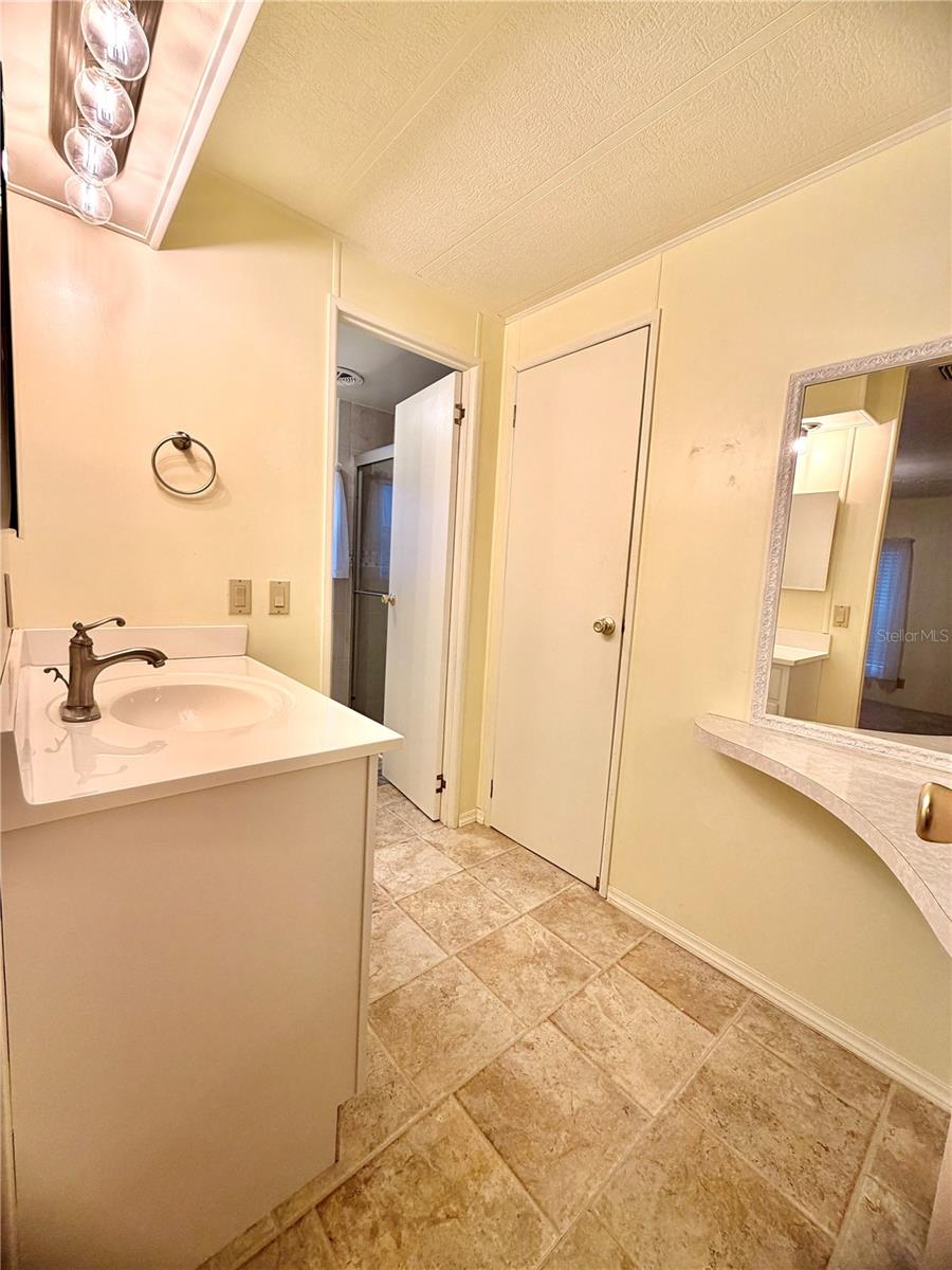 BANBURY VILLAGE CONDO - Residential