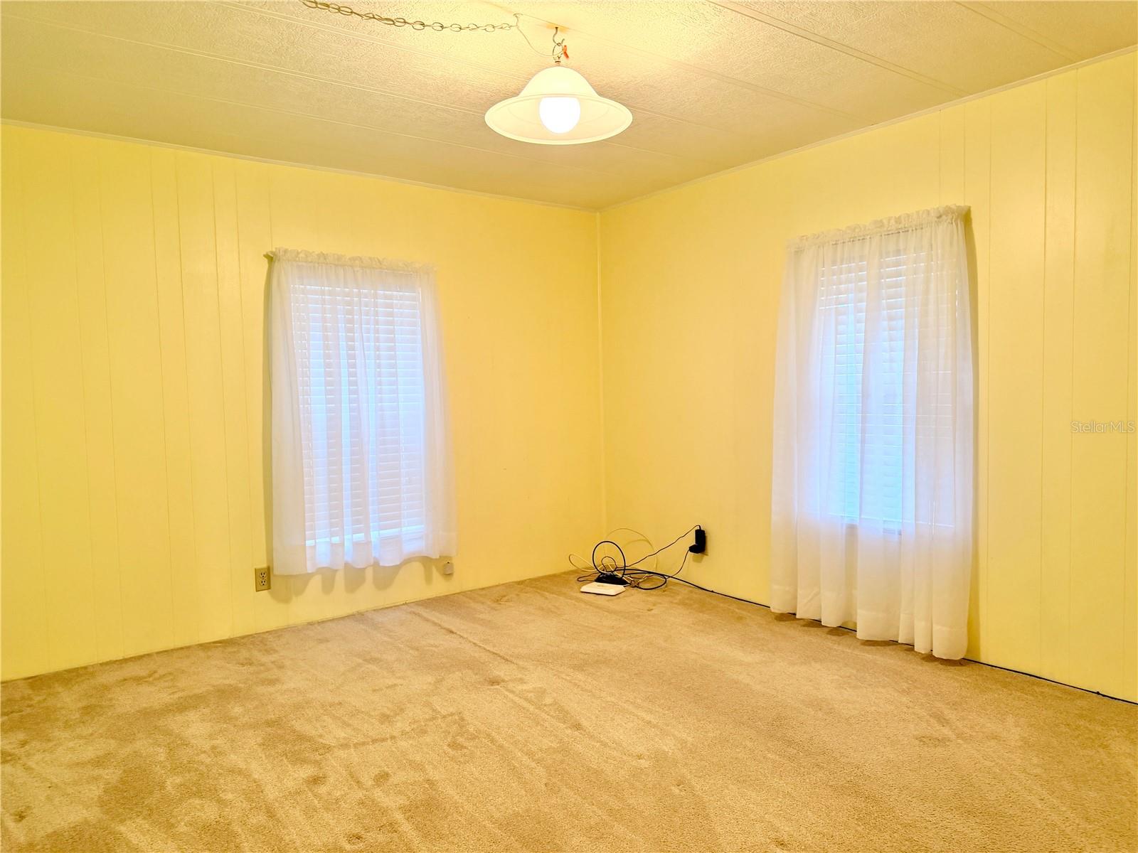 BANBURY VILLAGE CONDO - Residential