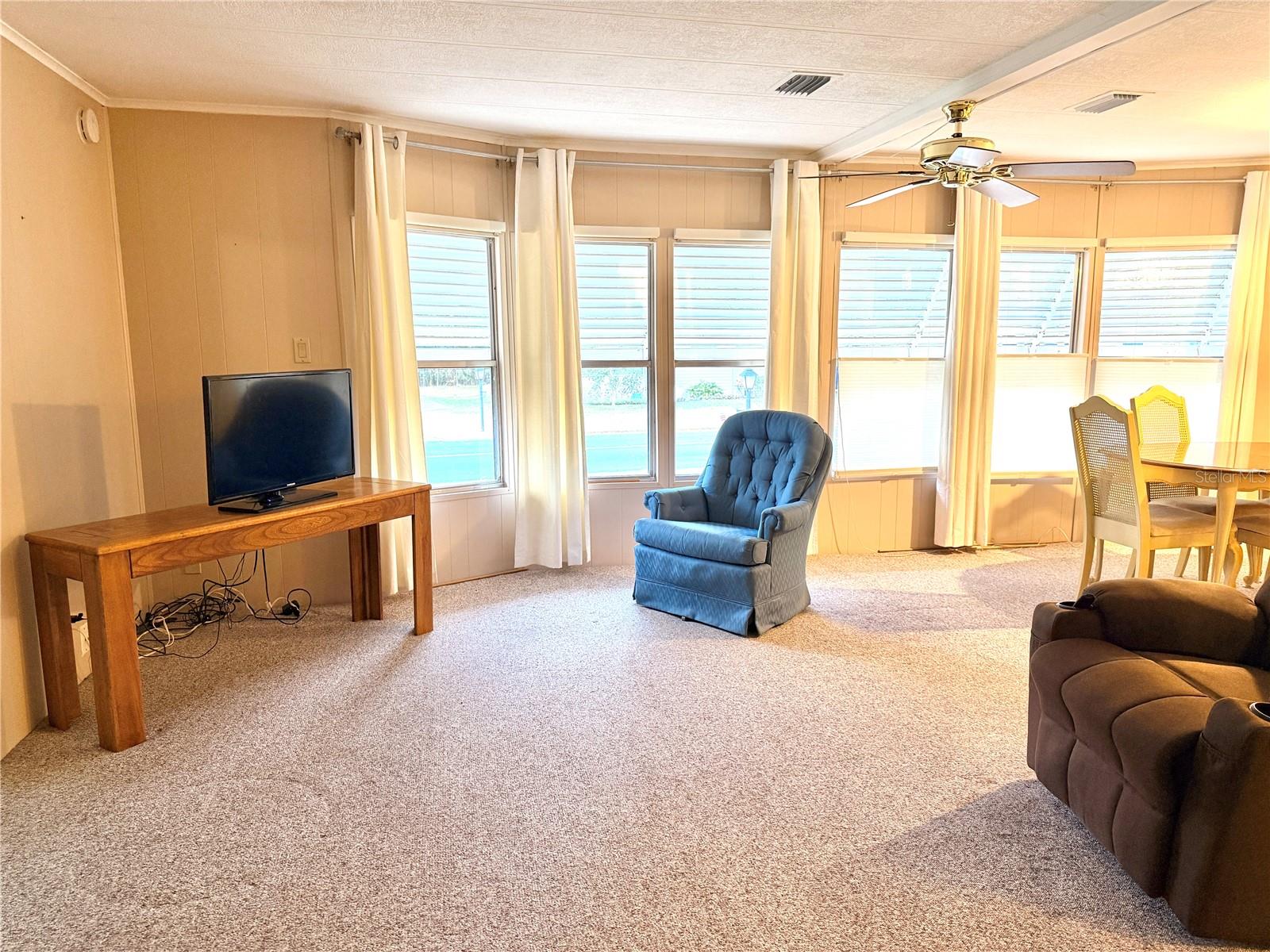 BANBURY VILLAGE CONDO - Residential