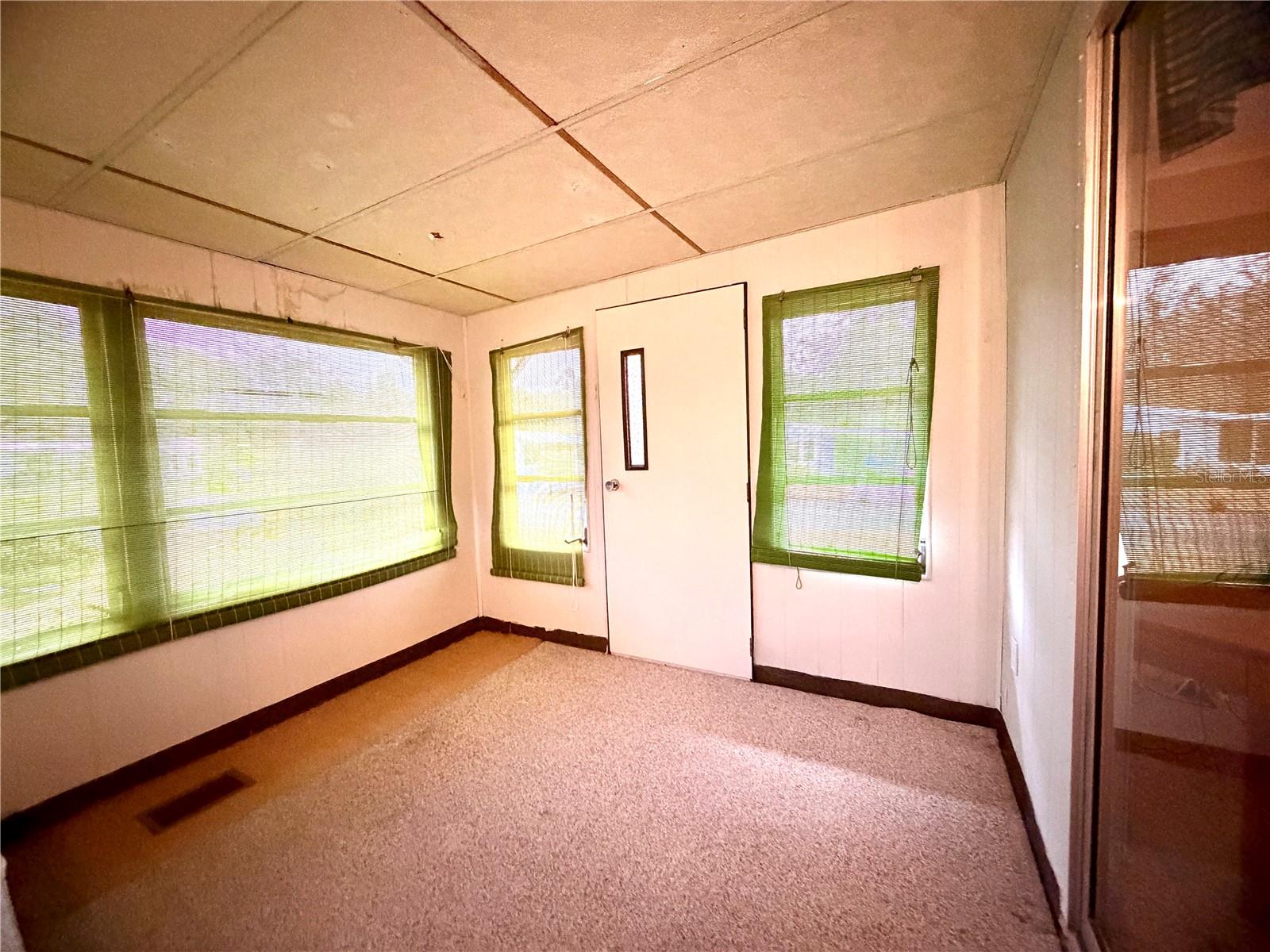 BANBURY VILLAGE CONDO - Residential