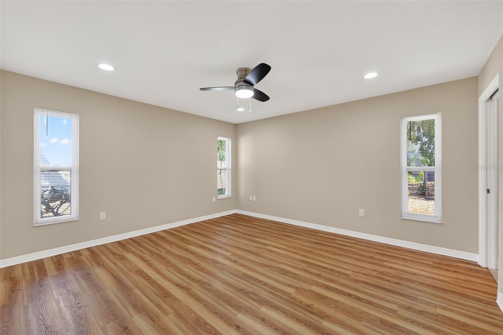 SARASOTA SPGS - Residential