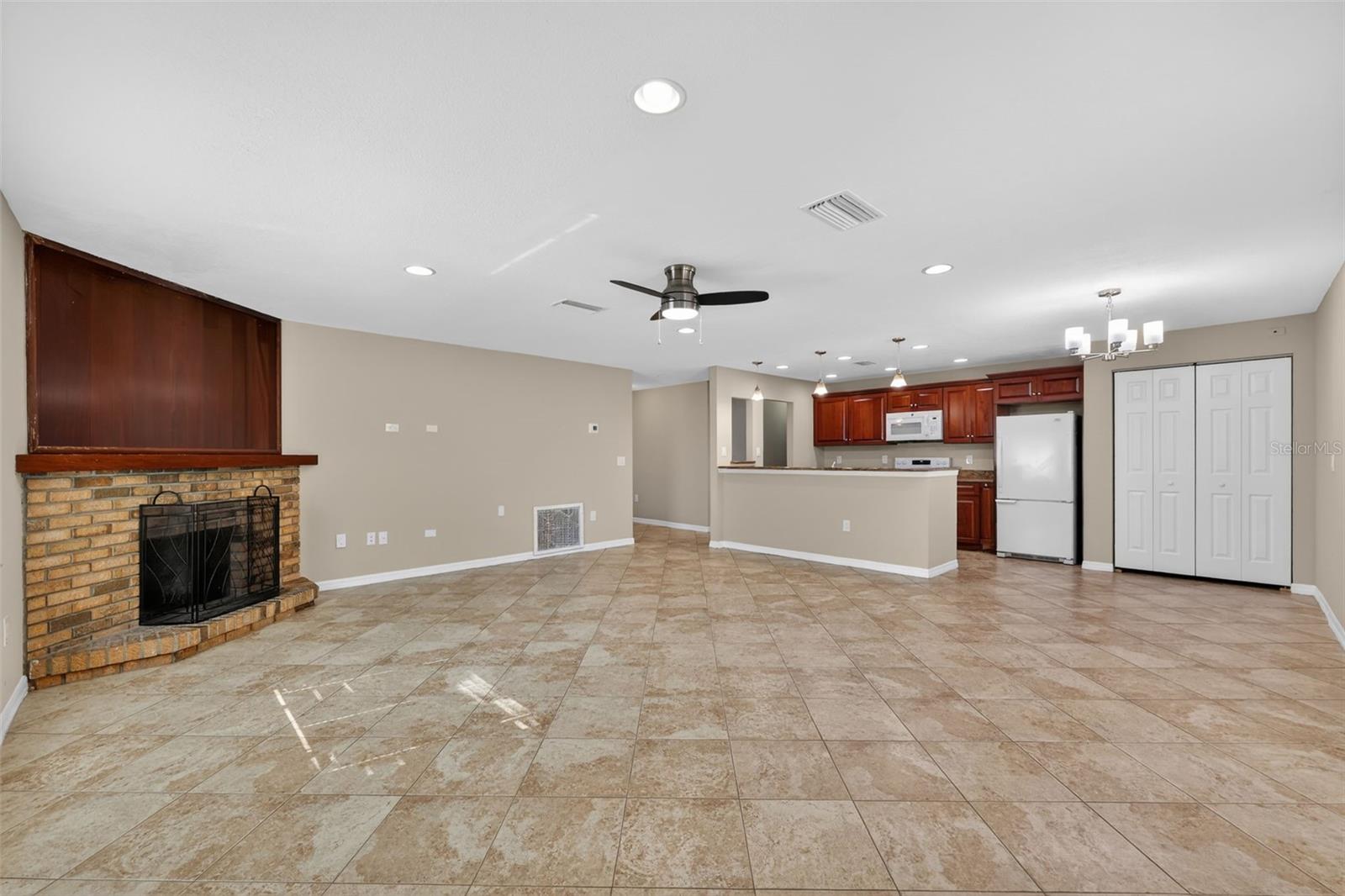 SARASOTA SPGS - Residential